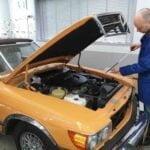 Oliepeilen Mercedes oldtimer